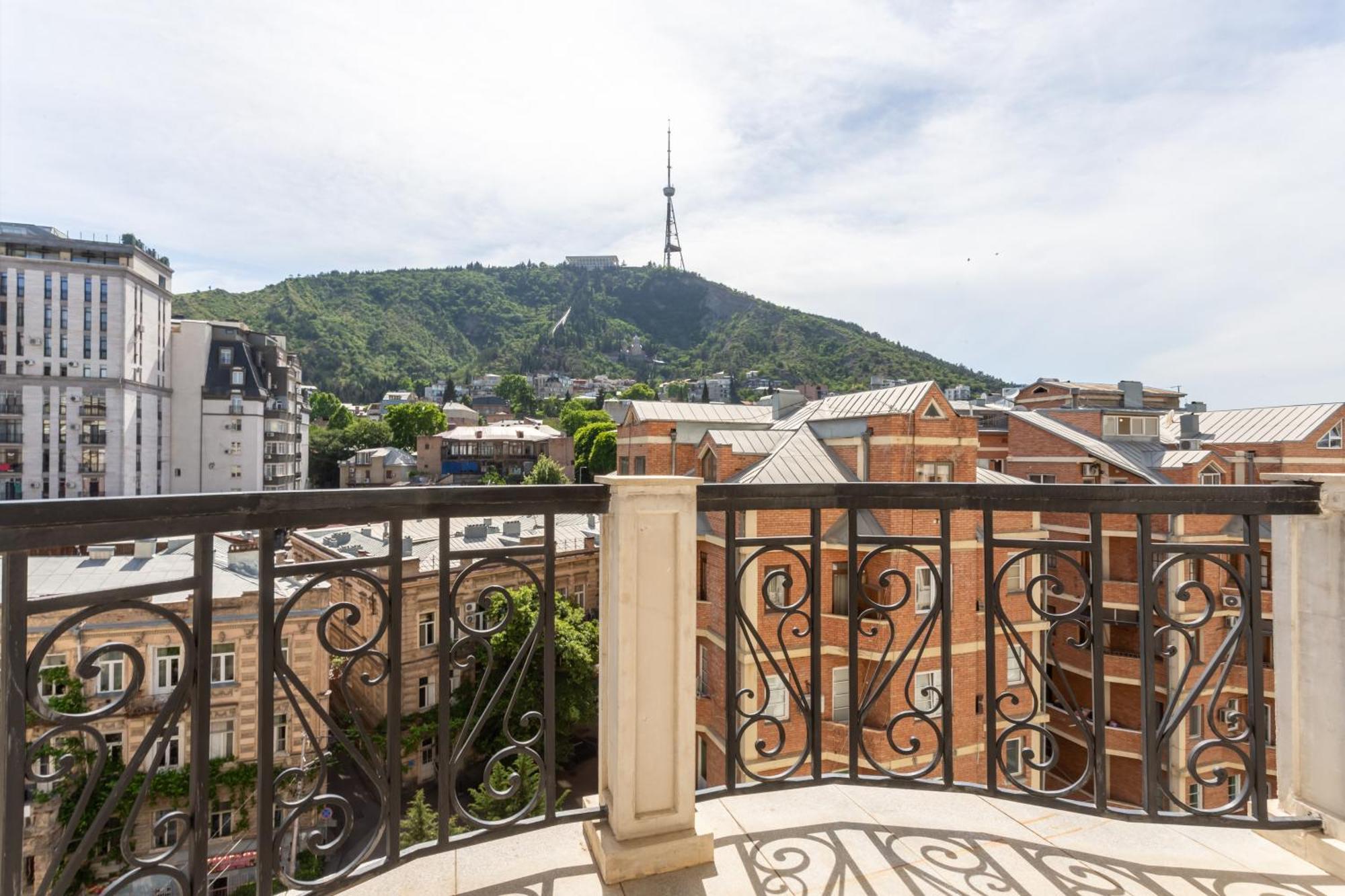 Cosy Apartment In The City Centre Tbilisi Exteriör bild